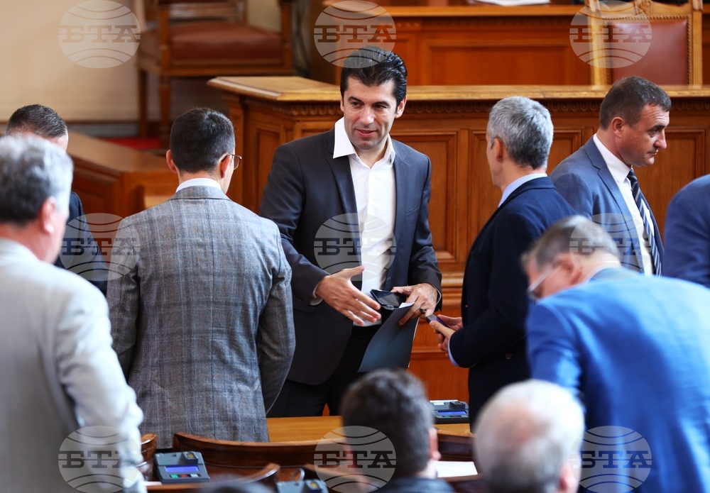 Кирил Петков влезе в спор с депутата от ДПС Станислав Анастасов за модернизацията на жп линията София – Драгоман