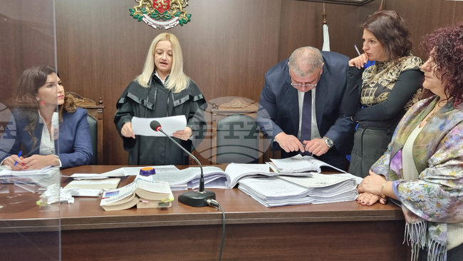 Добрич - Административен съд - броене на бюлетини