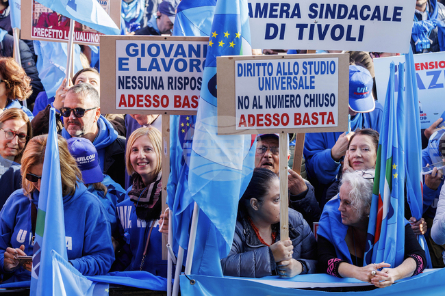 АНСА: Стачката на италианските лекари и медицински сестри получи голяма подкрепа, съобщиха профсъюзите