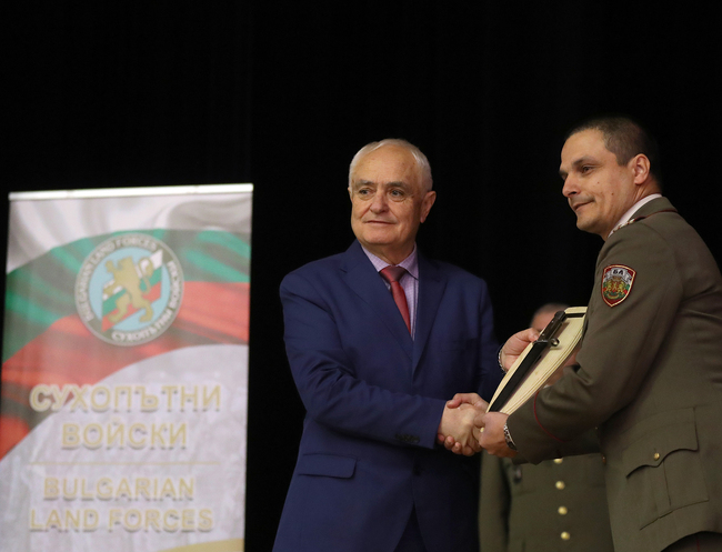 Заместник-министър Атанас Запрянов: Сухопътните войски доказват своя професионализъм в усложнената среда за сигурност