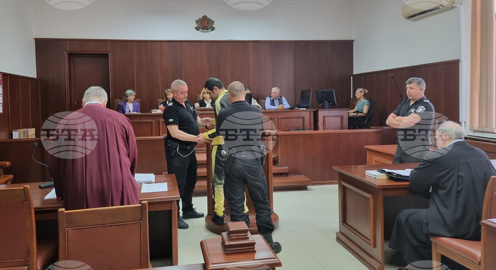 Окръжният съд в Ямбол отложи за втори път делото за убийството на 17-годишно момиче от пастрока му