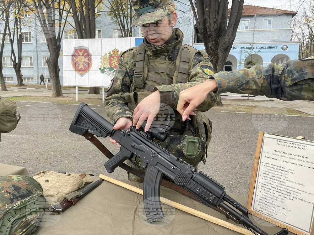 При засилен интерес премина Денят на отворените врати на 61 Стрямска механизирана бригада в Казанлък