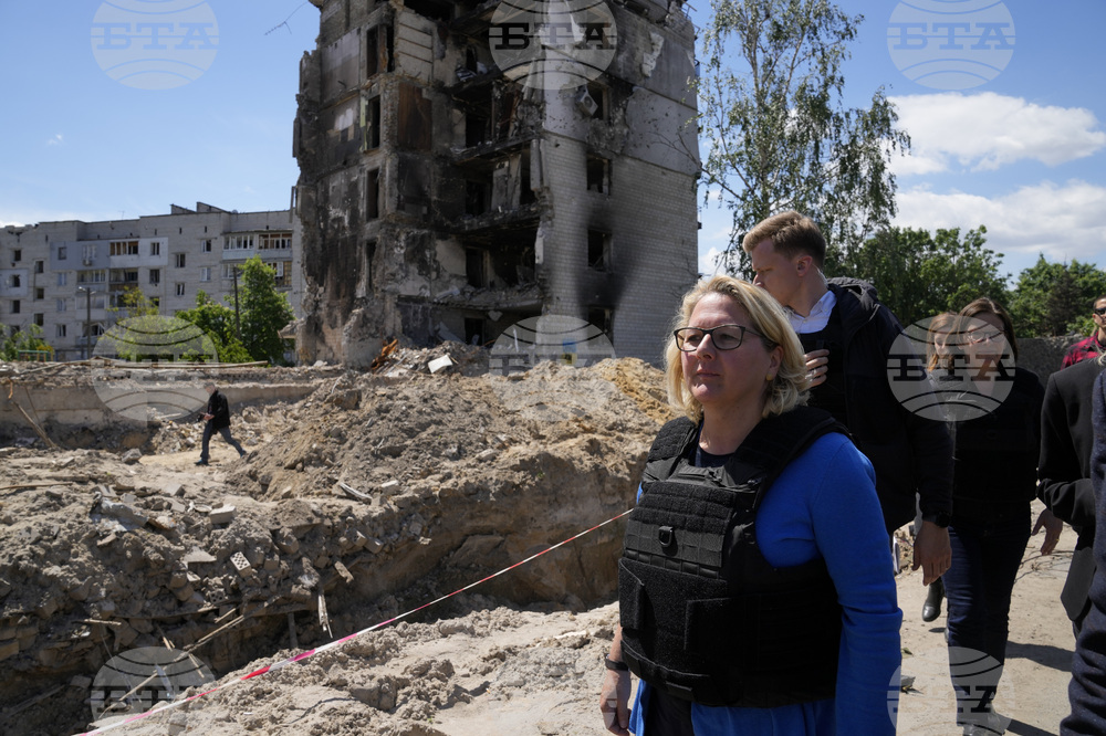 Берлин: Сега е моментът да се окаже на Украйна помощ за възстановяването й