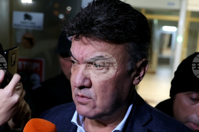 ФК Септември: "Боби Михайлов беше символ на едно поколение, което накара цяла България да мечтае и да вярва"