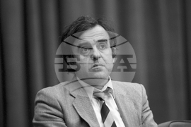 Проф. Кръстьо Петков, социолог и синдикален деец