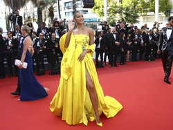 France Cannes 2022 Mother and Son Red Carpet