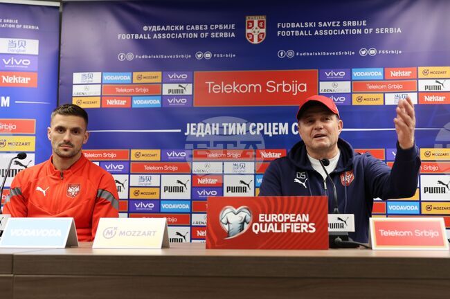 Сърбия - футбол - пресконференция - Драган Стойкович-Пикси - Душан Тадич