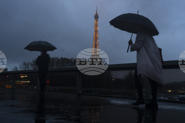 Индексите на европейските борси закриха седмицата с понижения