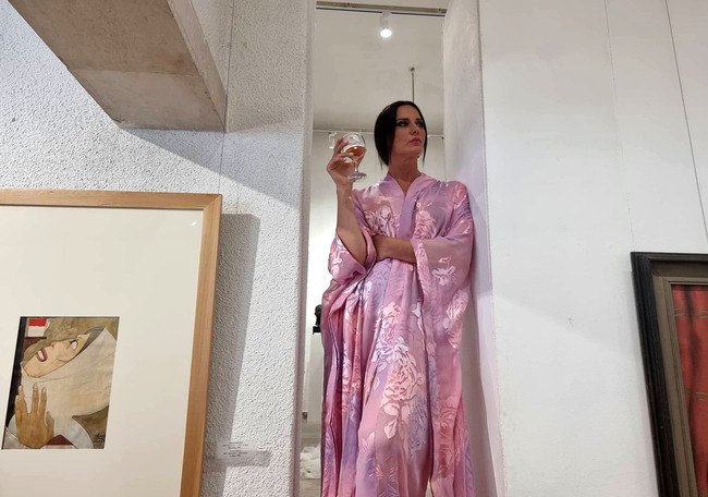 Мариела Гемишева представи изложбата "Неслучайно присъсътвие" в Художествената галерия в Казанлък