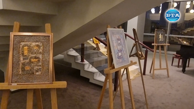 Над 900 лева бяха събрани в подкрепа на деца по време на благотворителна изложба “Картини в залата на…живота” в Стара Загора