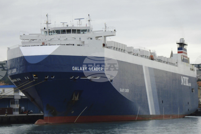 Във Варна бе отслужен молебен за здравето на държаните в плен от йеменските хути български моряци