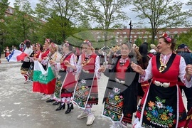 Кралство Дания - Илияна Йотова - хоро - среща - българи