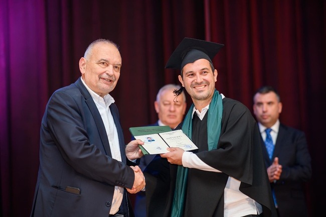 Областният управител участва в дискусионна среща на Обществен съвет и връчването на дипломи на Випуск 2023 от Филиал – Смолян към ВСУ „Черноризец Храбър“