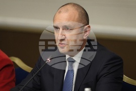 Конференция - „Войни и мир: ще дойде ли времето на дипломацията?“