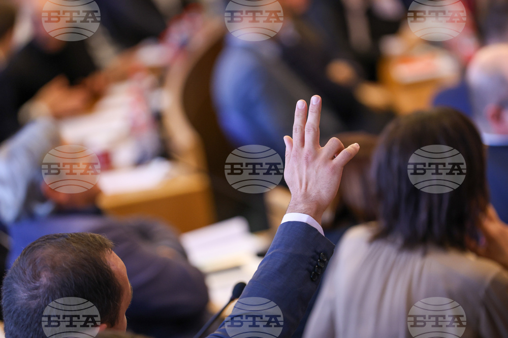 Столичният общински съвет прие предложението на кмета Васил Терзиев за нова структура на Столичната община 