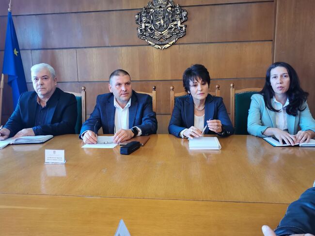 Община Плевен: Кметът д-р Валентин Христов представи част от екипа си