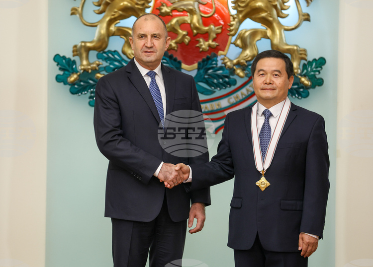 BTA :: Chinese Ambassador Receives High Bulgarian State Honour