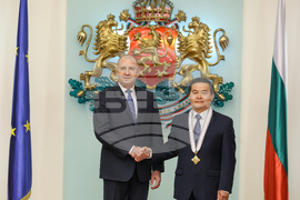 Румен Радев - Дун Сяодзюн - награждаване