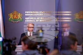 Министерски съвет - Николай Денков - брифинг