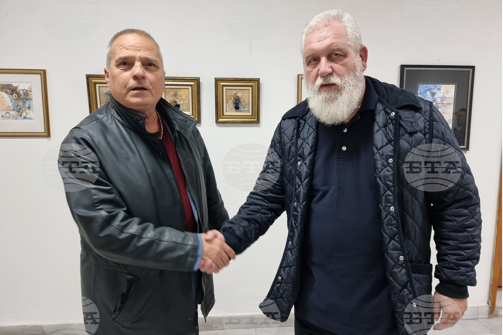 Ямбол - Цветан Казанджиев - коледна изложба - откриване