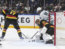 Sharks Canucks Hockey