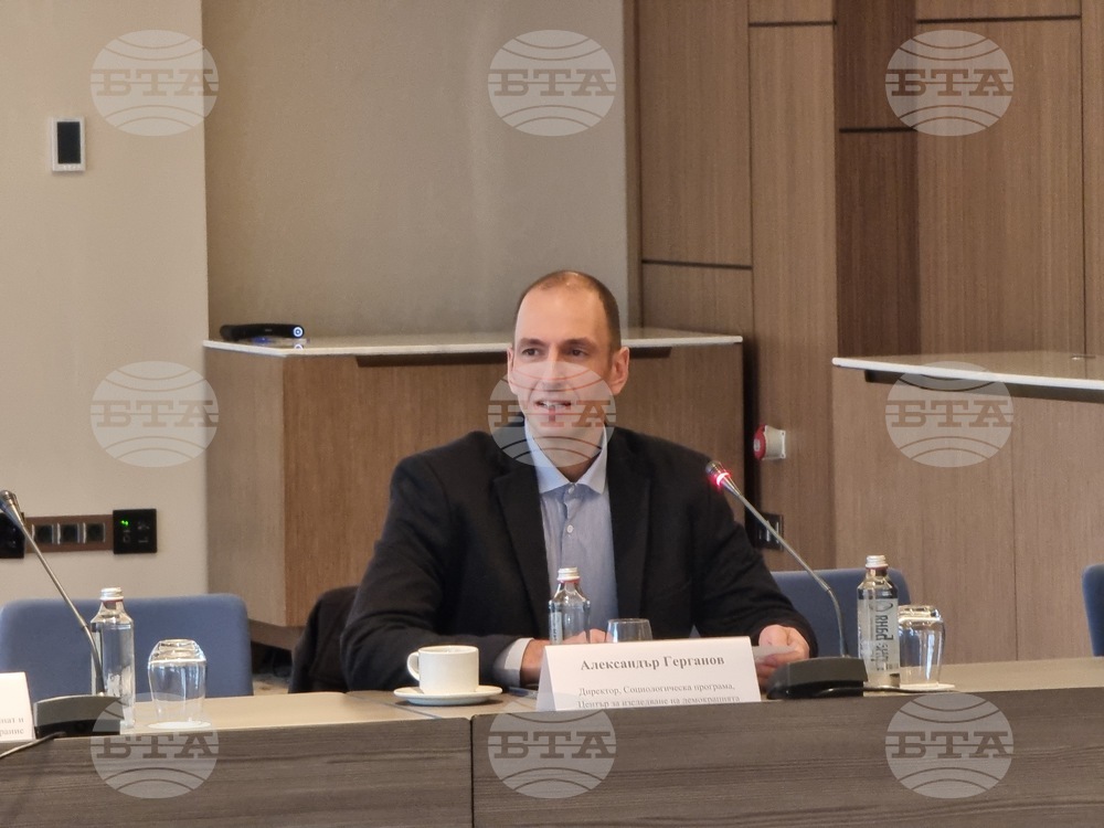 Expert Points to Broken Link between Education and Labour Market