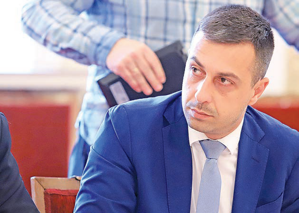 Деян Николов от „Възраждане“: По-ниският праг на плащанията в брой ще бъде затрудняващ и ограничаващ стопанския оборот