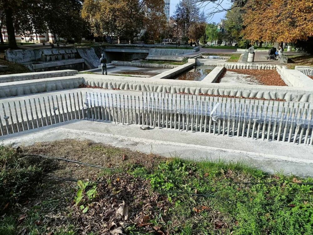 Подготвят водните съоръжения в центъра на Плевен за зимния сезон