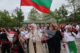 Дания - Илияна Йотова - Фолклорен събор