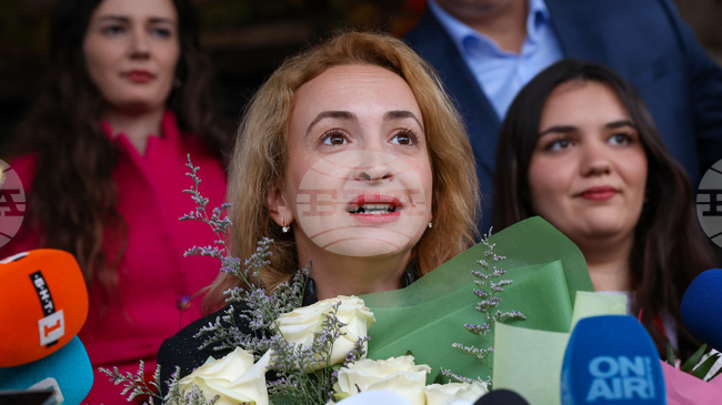 Антоанета Стефанова заема 15-о място след осмия кръг на световното първенство по ускорен шахмат в Доха