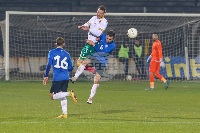 Футбол - младежи - България - Естония