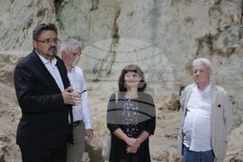 Луковит - пещера "Проходна" - Школа БТА - сертификати