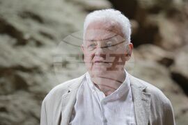 Луковит - пещера "Проходна" - Школа БТА - сертификати