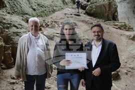 Луковит - пещера "Проходна" - Школа БТА - сертификати