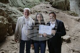 Луковит - пещера "Проходна" - Школа БТА - сертификати