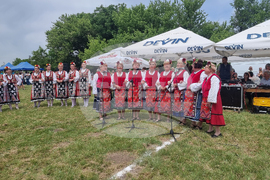 Село Бранище - фолклор - хоротека – Снимка: Александра Антонова