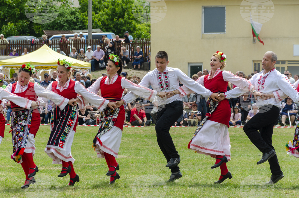 Село Бранище - фолклор - хоротека – Снимка: Александра Антонова