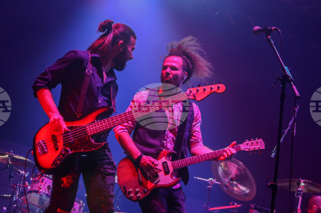 Хард рок - група Caliberty