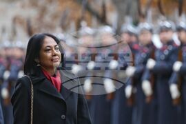 Посланик на Шри Ланка - президент - акредитивни писма