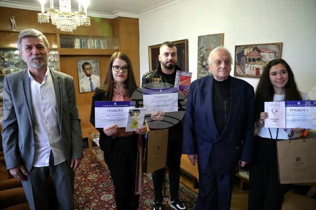 Литература - „Владимир Башев“ - награди