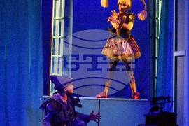 Варна - Държавен куклен театър - премиера - "Питър Пан"