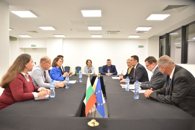 Министерство на транспорта и съобщенията: Министър Гвоздейков представи пред Европейската комисия проекта за интермодален терминал в Русе 