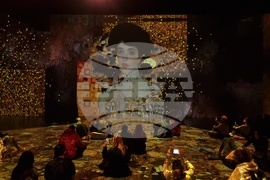 Румъния - компютърна фабрика - медийно изкуство