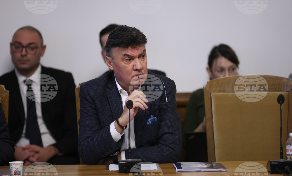 Парламент - Комисия по въпросите на децата, семейството, младежта и спорта