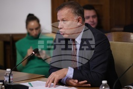 Парламент - Комисия по въпросите на децата, семейството, младежта и спорта