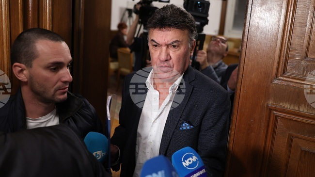 Българска федерация по волейбол и Любомир Ганев почетоха Борислав Михайлов