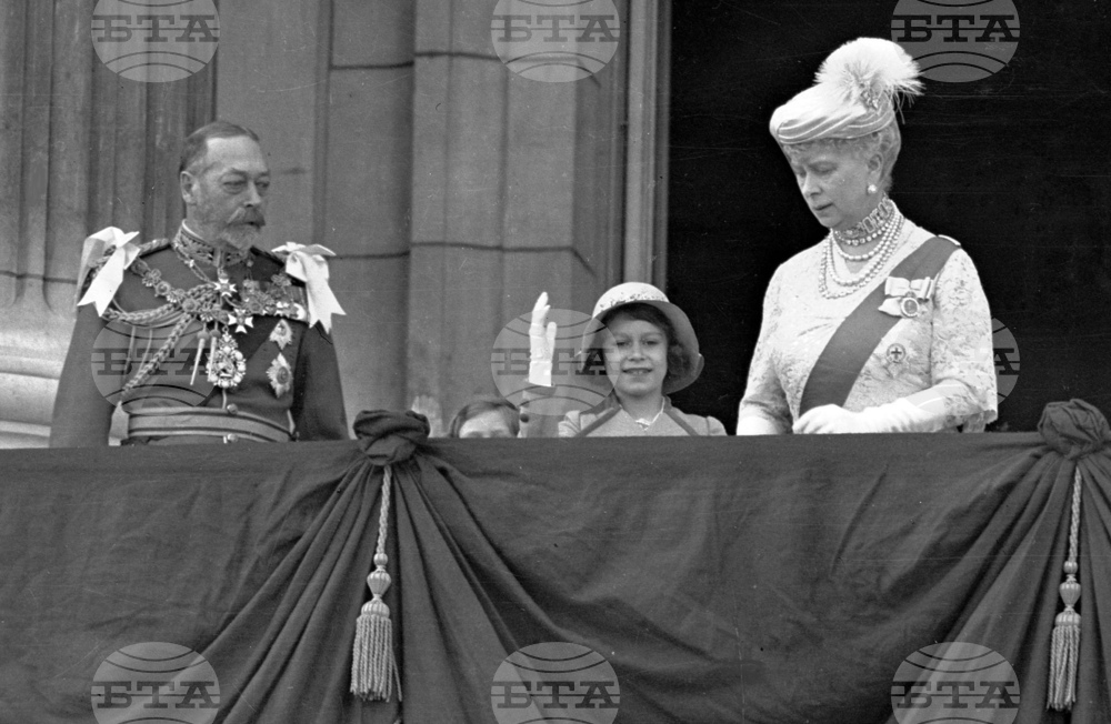 На 22 юни 1911 година в Лондон се провежда церемонията по коронацията на крал Джордж V