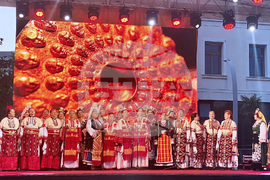 Черна гора - пролетен базар - фолклорни ансамбли