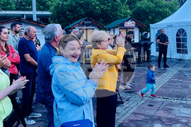 Черна гора - пролетен базар - фолклорни ансамбли