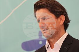 Пролетен базар на книгата